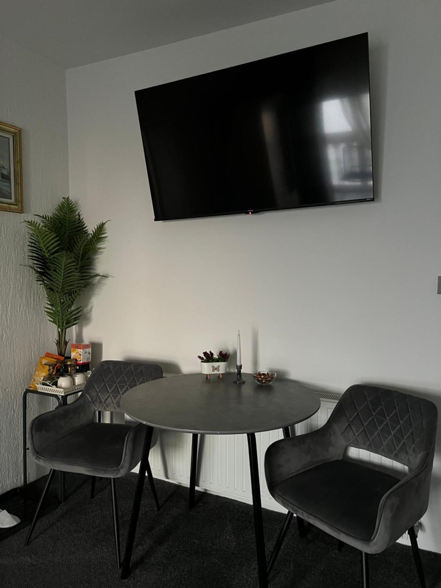 Luxrooms - Hotel Type With Private Jacuzzi Bjelovar Dış mekan fotoğraf