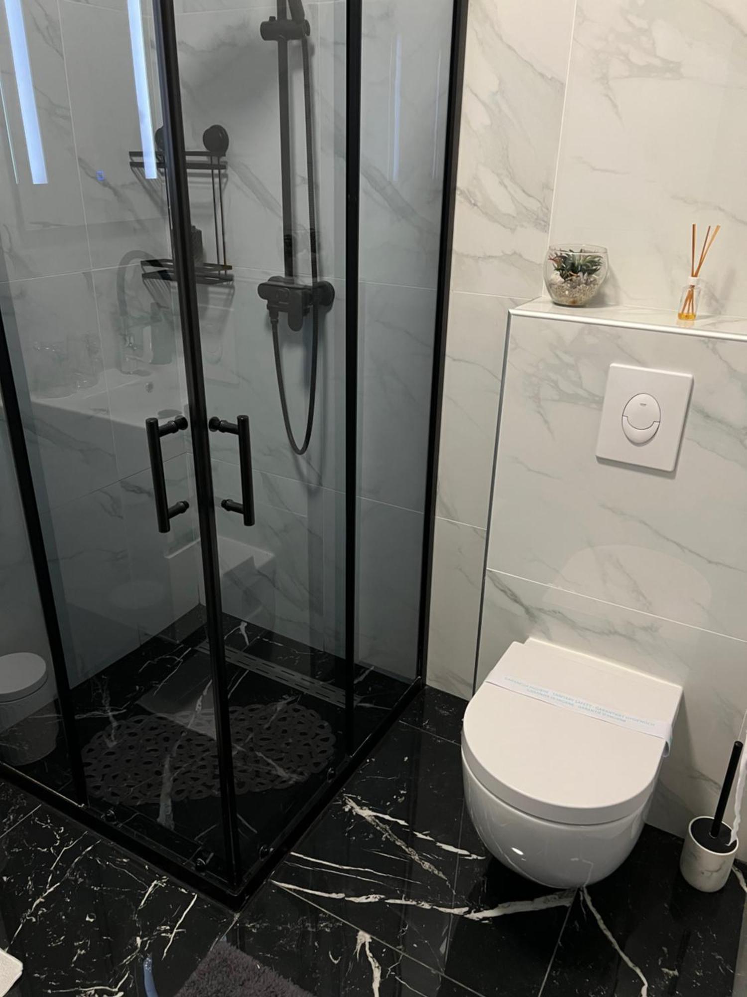 Luxrooms - Hotel Type With Private Jacuzzi Bjelovar Dış mekan fotoğraf